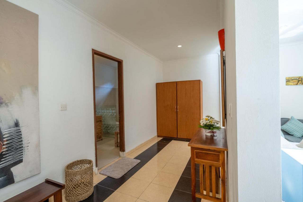 Villa Alleira Seminyak By Best Deals Asia Hospitality Екстер'єр фото