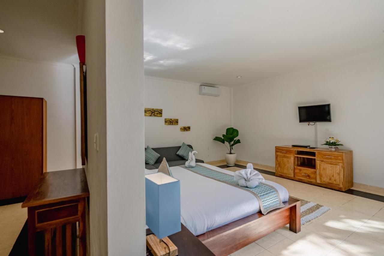 Villa Alleira Seminyak By Best Deals Asia Hospitality Екстер'єр фото