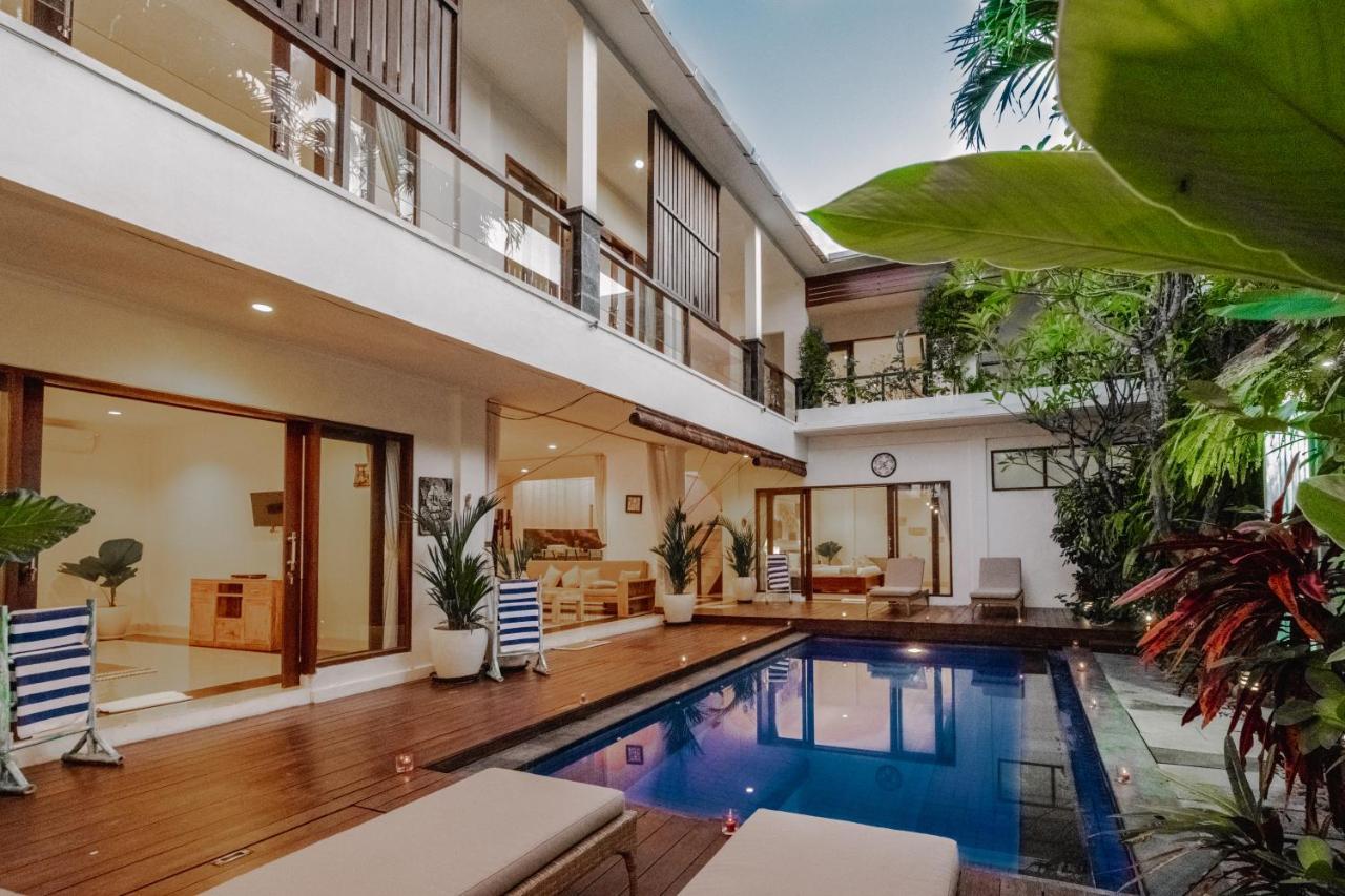 Villa Alleira Seminyak By Best Deals Asia Hospitality Екстер'єр фото