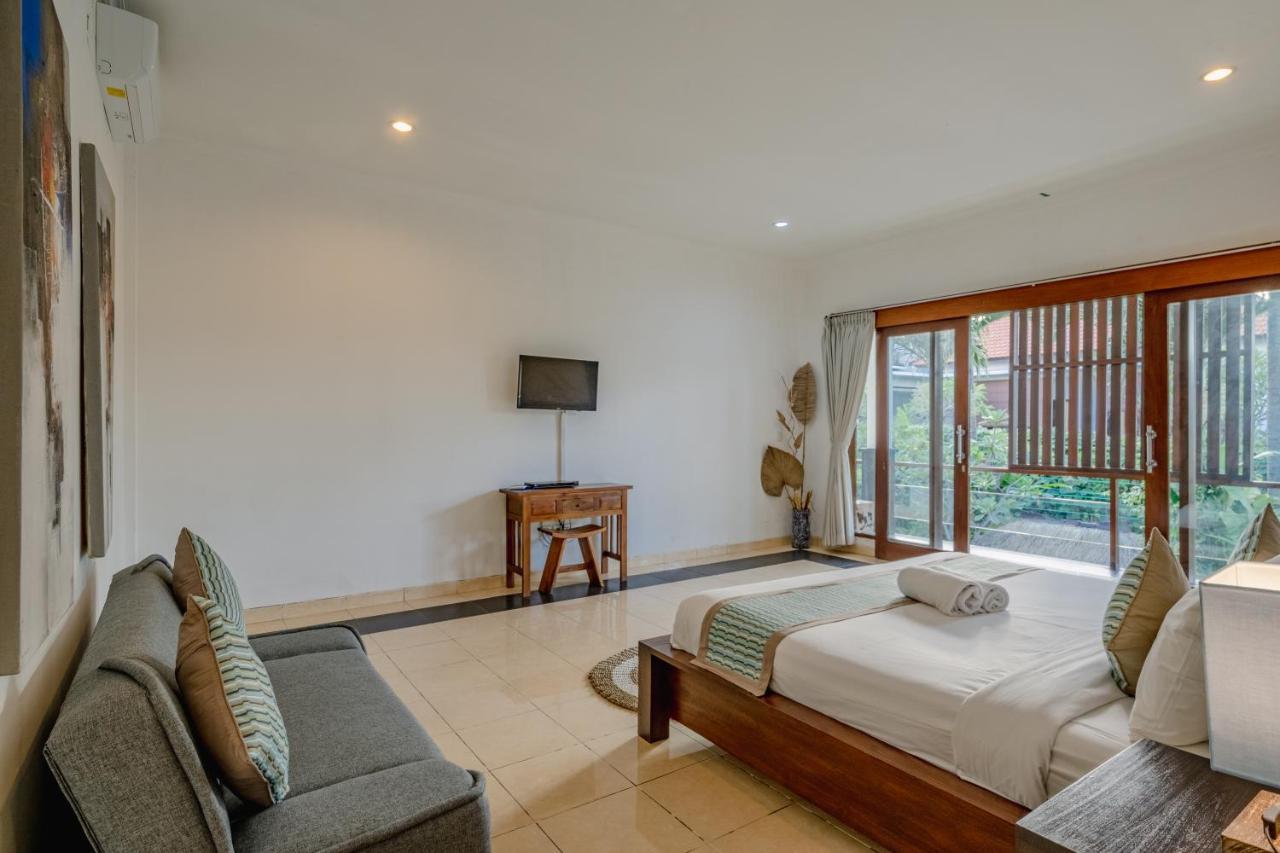 Villa Alleira Seminyak By Best Deals Asia Hospitality Екстер'єр фото