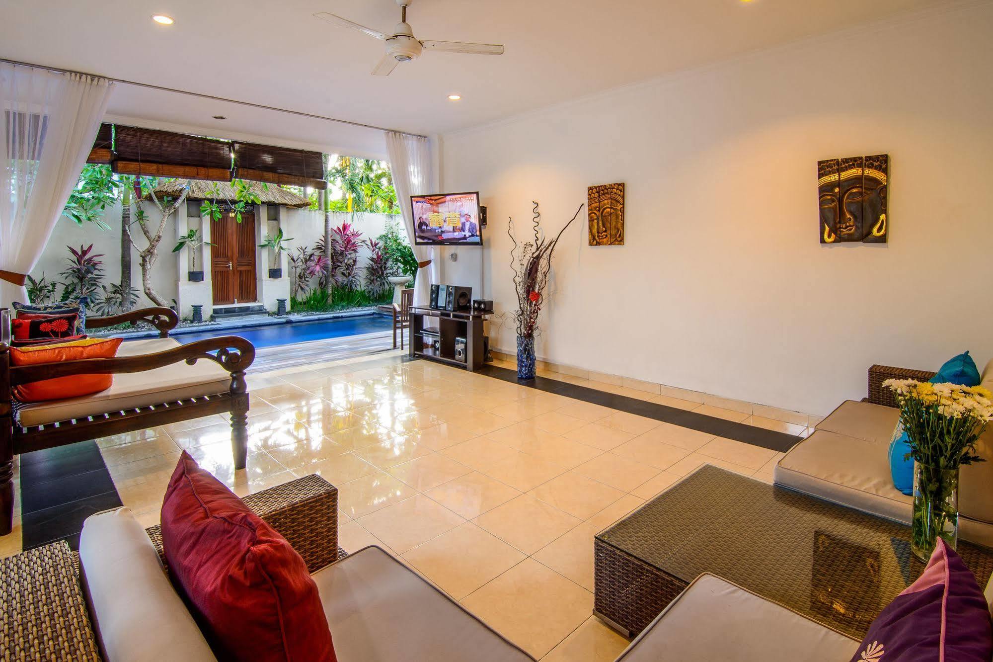 Villa Alleira Seminyak By Best Deals Asia Hospitality Екстер'єр фото